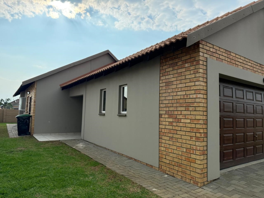 3 Bedroom Property for Sale in Waterkloof East North West